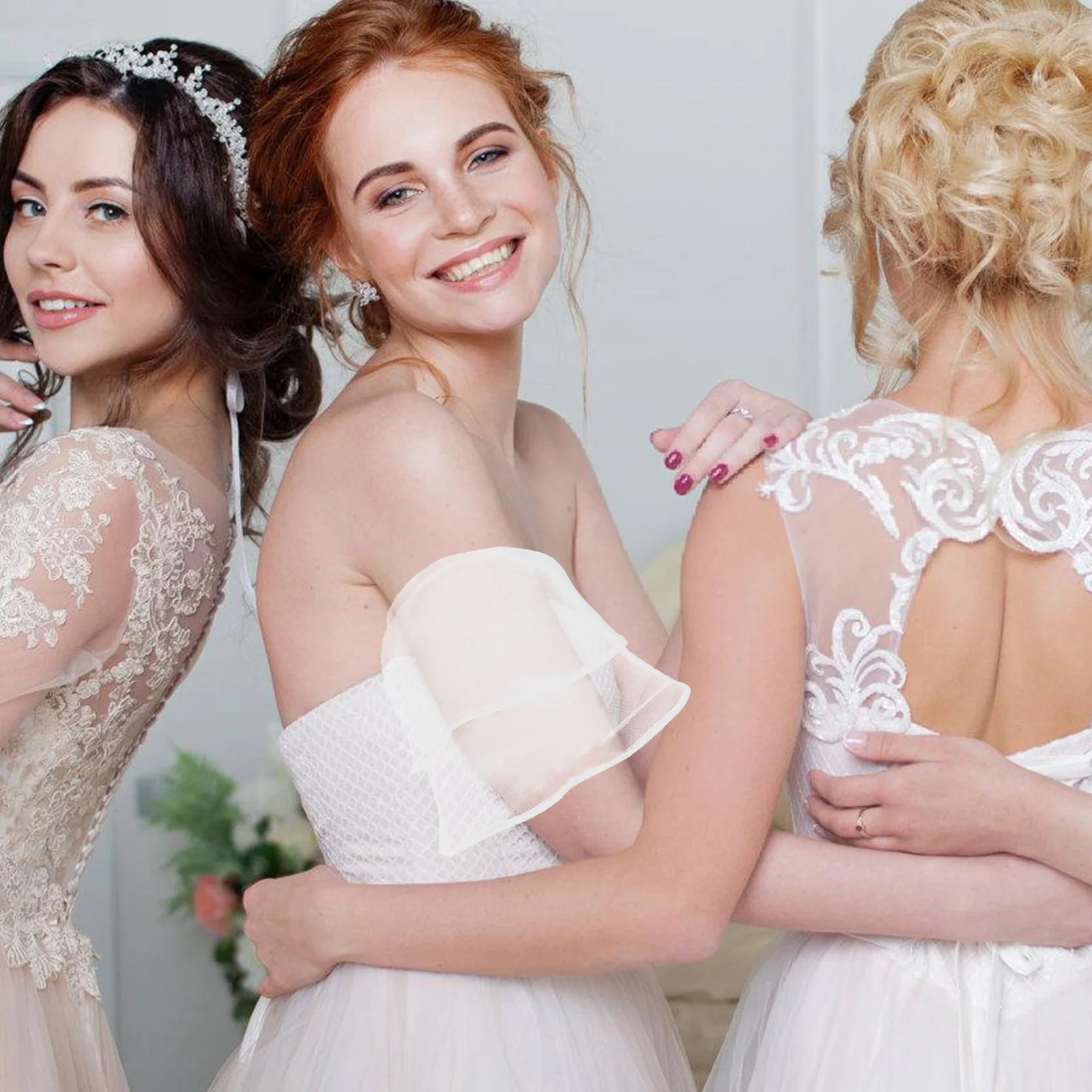 

2Pcs Elegant White Lace Bridal Sleeve Accessories Detachable False Sleeves for Wedding Prom Brides Wedding Dress Sleeves