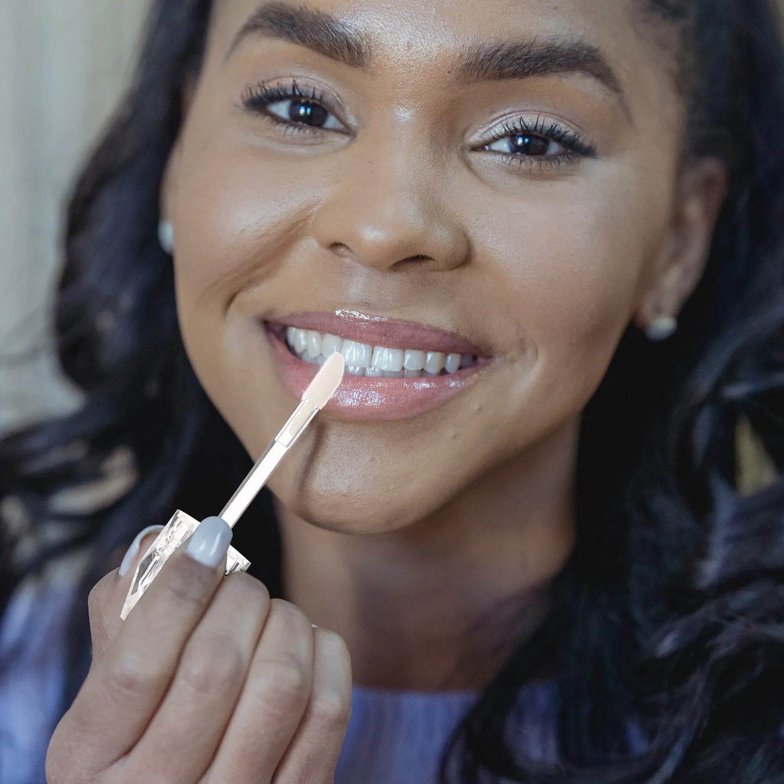 4 tubetti trasparenti per lucidalabbra, ricaricabili, porta balsamo labbra trasparenti con applicatore per rossetto fai da te, pratici per il trucco e i viaggi