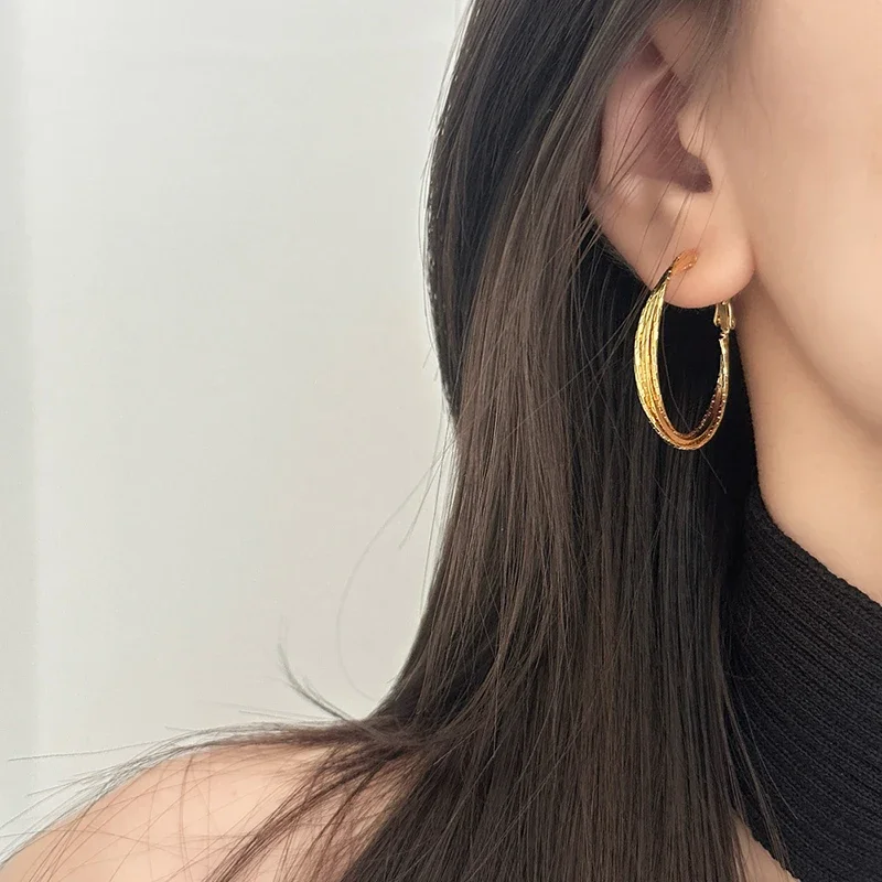 

Tibetan Silver 18K Gold Plated Exaggerated Round Hoop Earrings for Women Classic Fashion Jewelry Minimalist Accessories