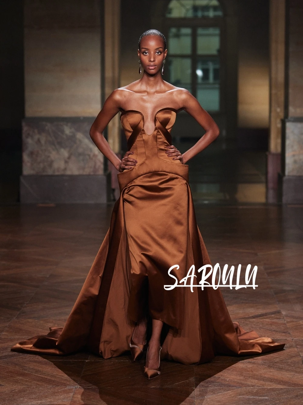 

Модное вечернее платье с вырезом «сердечко» из атласа, элегантное плиссированное коктейльное платье на заказ с длинным шлейфом для дня рождения, женская одежда