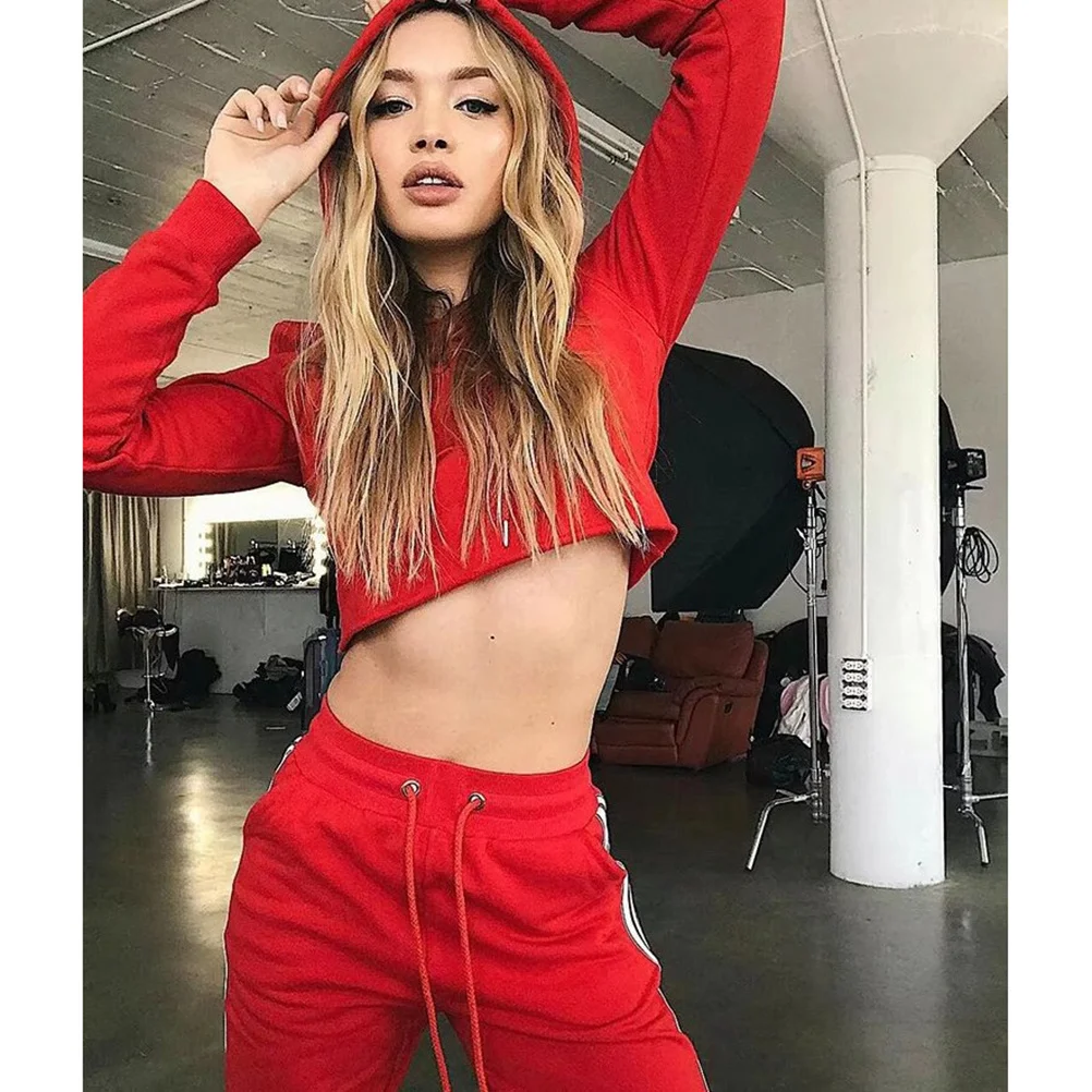 

Short Hoodie Tracksuit for Women Cotton Blend Stretchy Casual Wear Comfortable Sweat-Absorbing Set with Adjustable Drawstring M