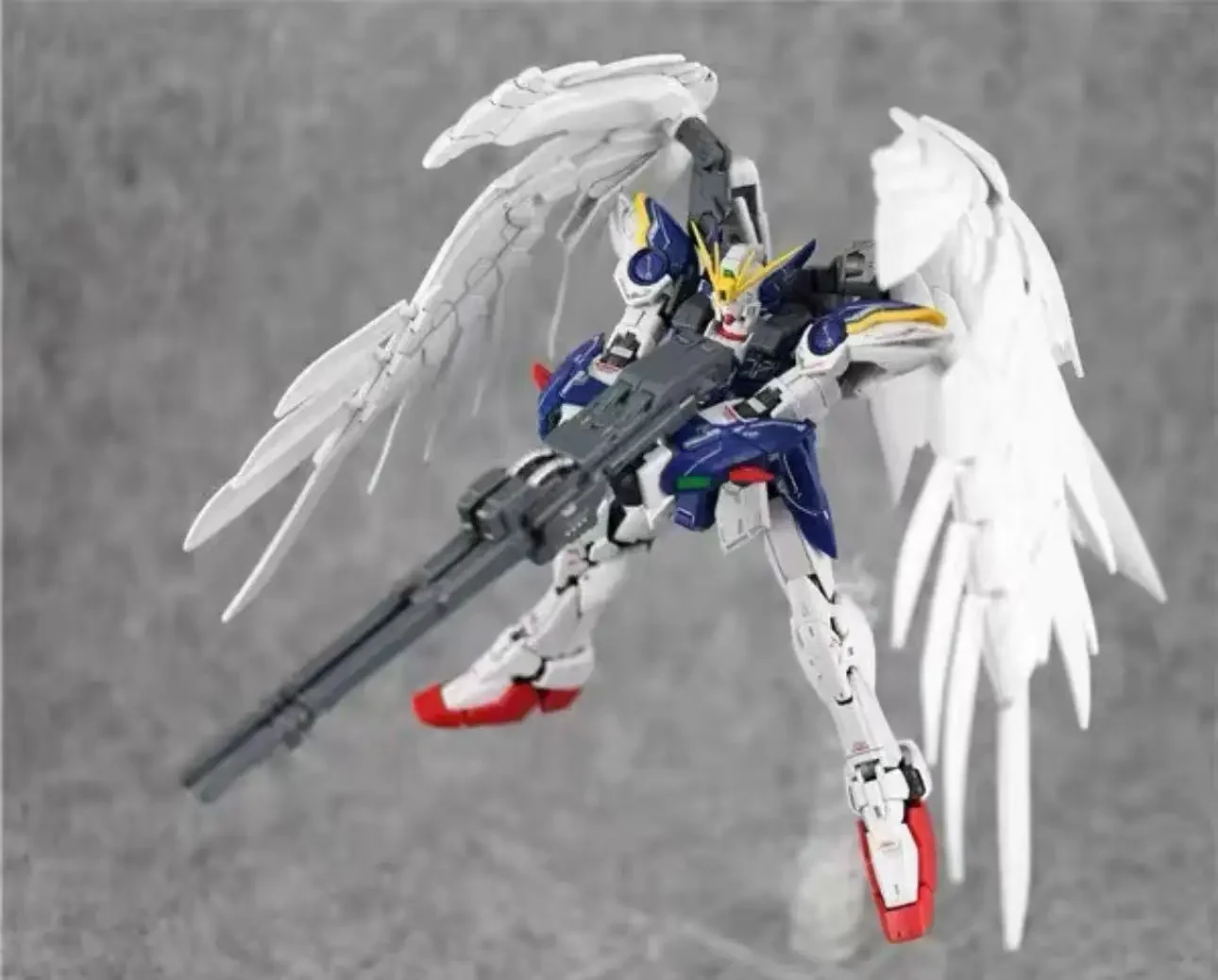 

Bandai RG 17 1/144 Flying Wing Gundam Zero EW Hair-Lost Angel W Assembly Model