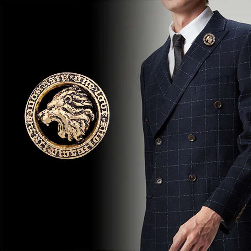 Fashion African Retro Male Lion Brooch Trendy Aggressive Animal Pins Round Ring Roman Emblem Academy Style Coat Accessories