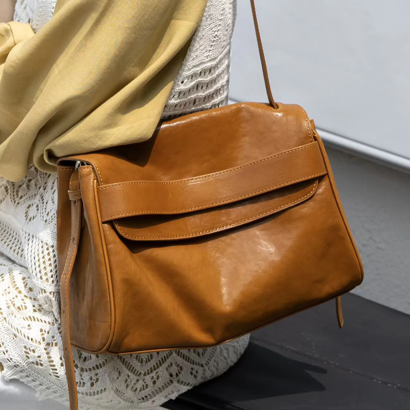 Women Genuine Leather Shoulder Bag Minimalist Underarm Purse Soft Cowhide Large Capacity Everyday Hobo Bag Chic Tote