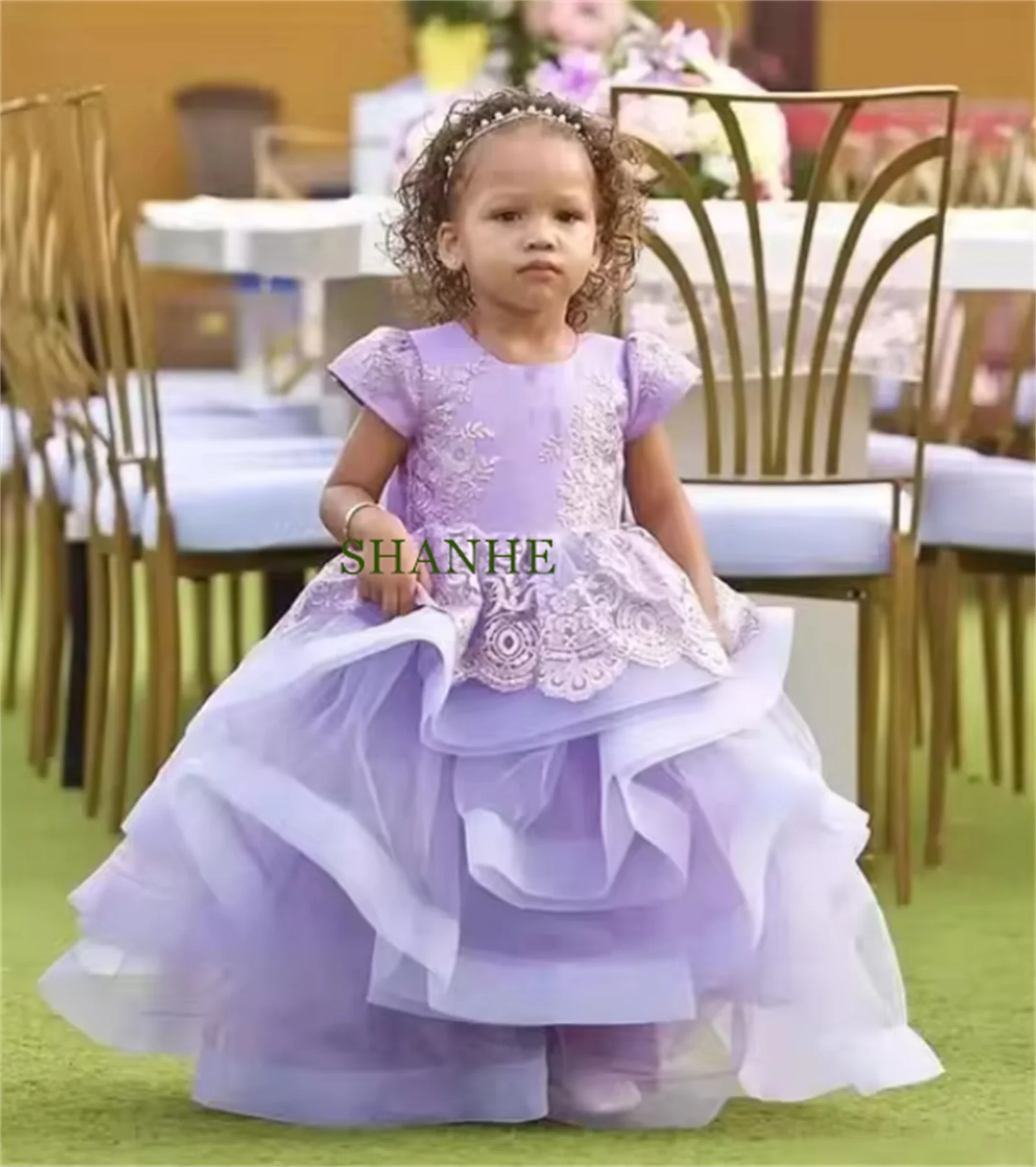 Abito da bambina alla lavanda personalizzato con maniche ad aletta o collo abito da ballo in tulle gonfio abito da compleanno per bambini abito da ragazza di fiori