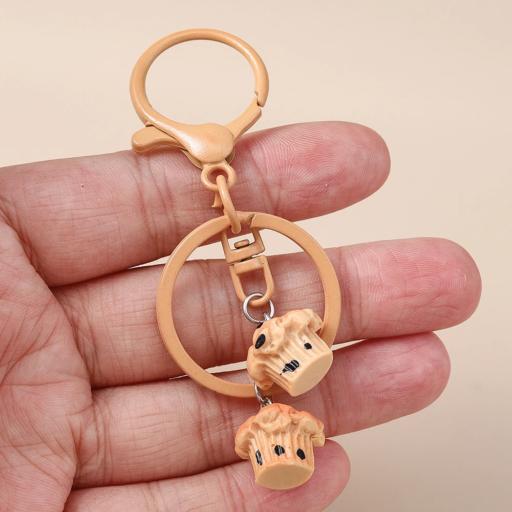 Niedlicher Schlüsselanhänger in Form eines Brotbrotes, Croissant- oder Butterbrot-Designs, für Damen und Herren, als Anhänger für Handtaschen, zum Selbergestalten von Schmuck und zur Dekoration. – Detail 8