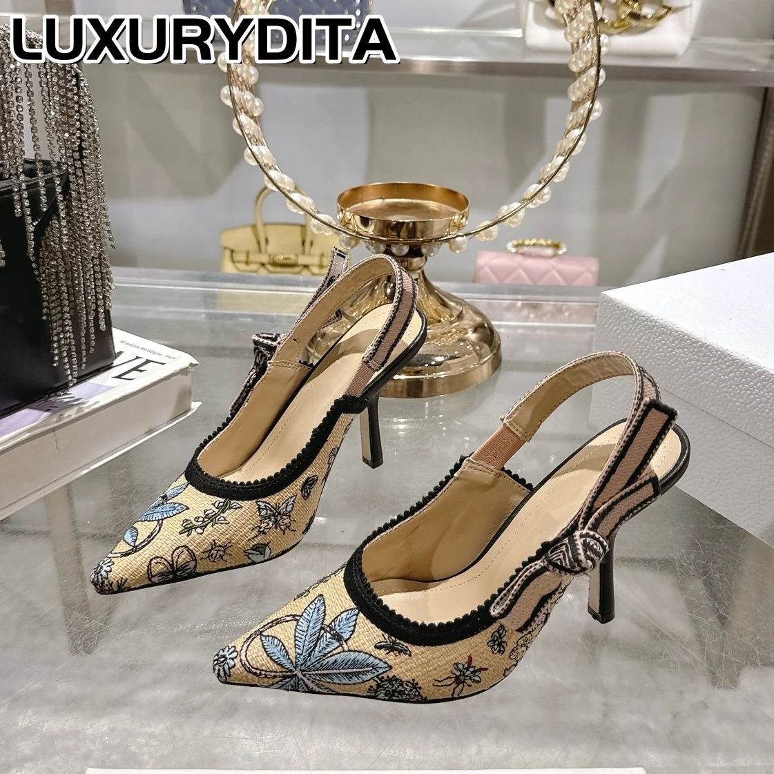 

Top Quality Luxury Womens Sandal Casual Lace Flat Fashion Embroidered Muller Shoes Designer Silk Leather Soled High Heel XY0015