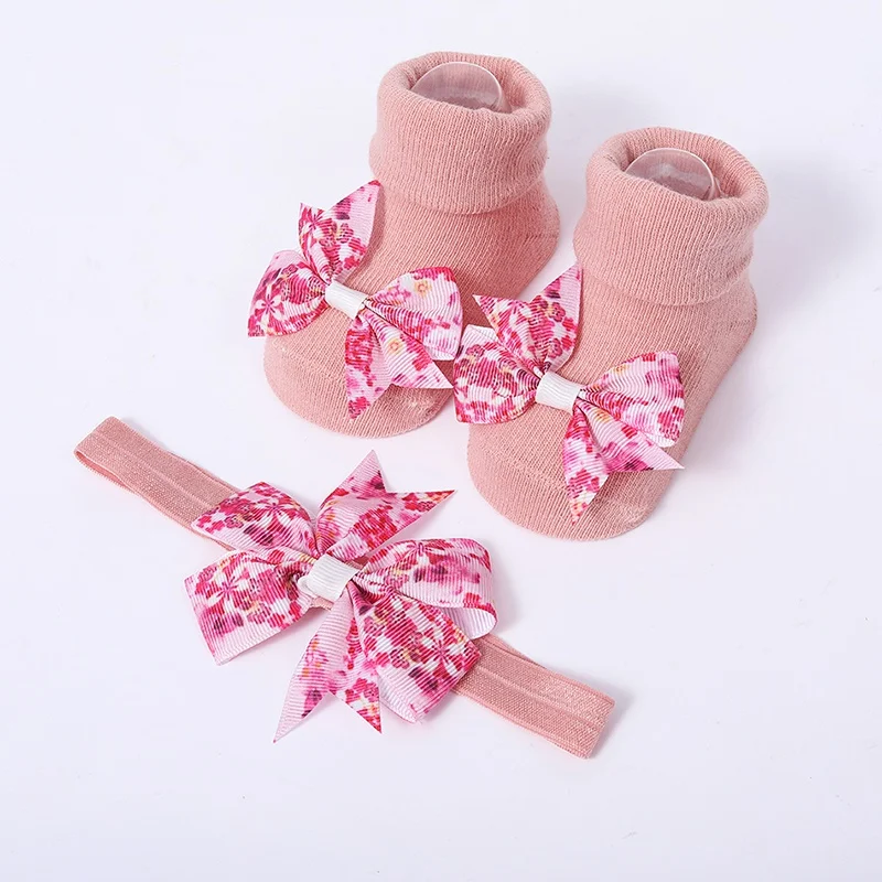 Cute and Adorable Baby Girls' Socks with Headband Keep Your Baby's Feet Warm and Safe with These Non-Skid Socks 0-12  months