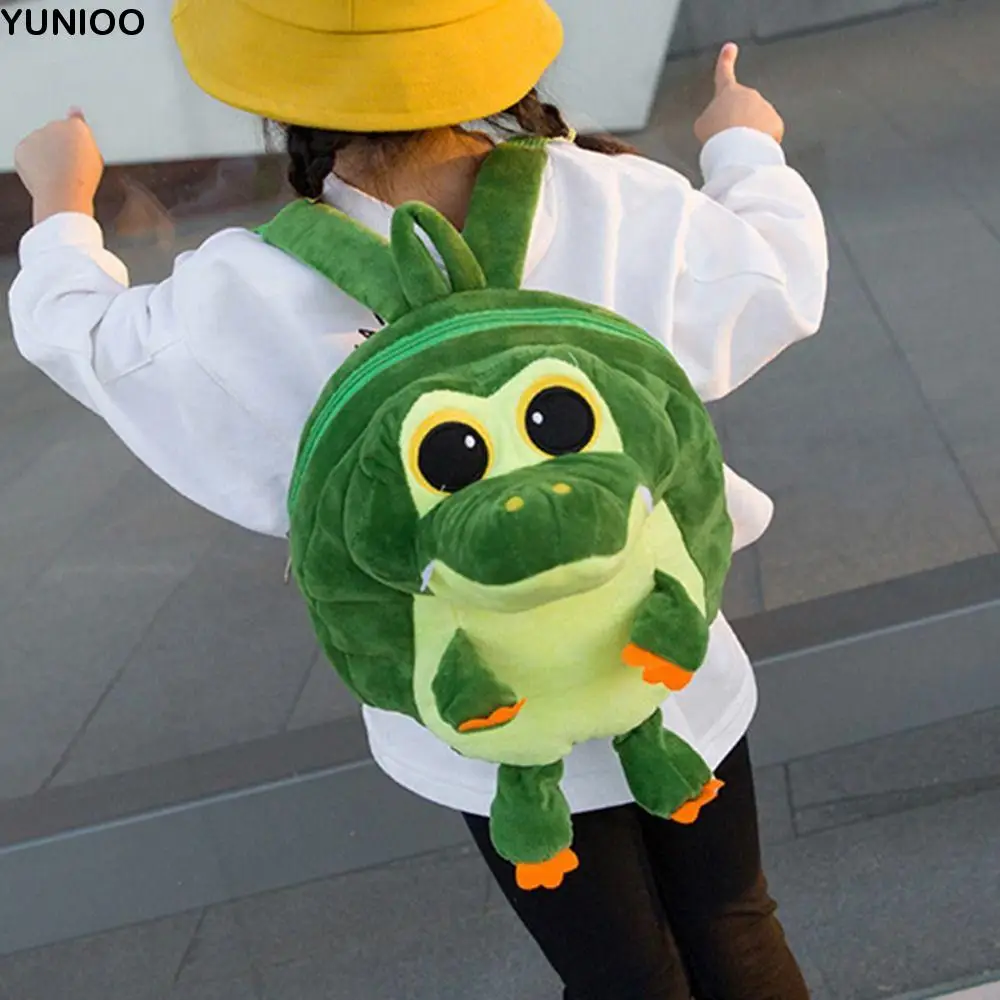 รูปจระเข้การ์ตูนตุ๊กตากระเป๋าเป้สะพายหลัง Kawaii Soft Plush กระเป๋าเป้สะพายหลังปรับสายรัดน่ารักกระเป๋าสะพายกระเป๋าเดินทาง