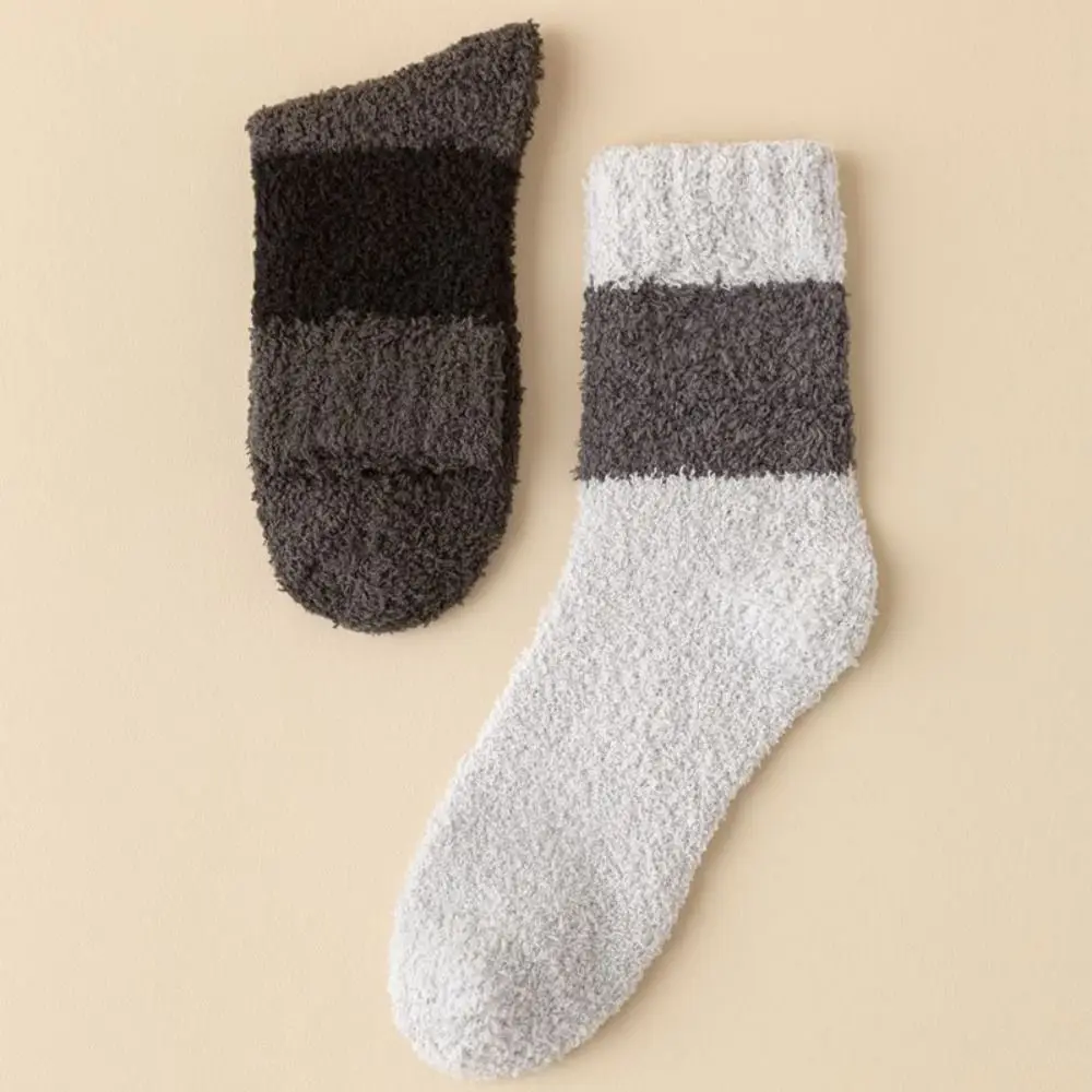 Calcetines para dormir Calcetines de terciopelo coralino de invierno Calcetines de algodón cálidos multicolores Calcetines suaves y esponjosos para el suelo Hombres
