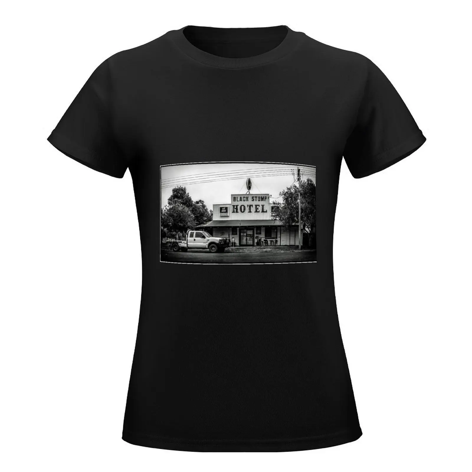 Black Stump Hotel Merriwagga NSW T-Shirt heavyweights quick drying Blouse tshirts for Women