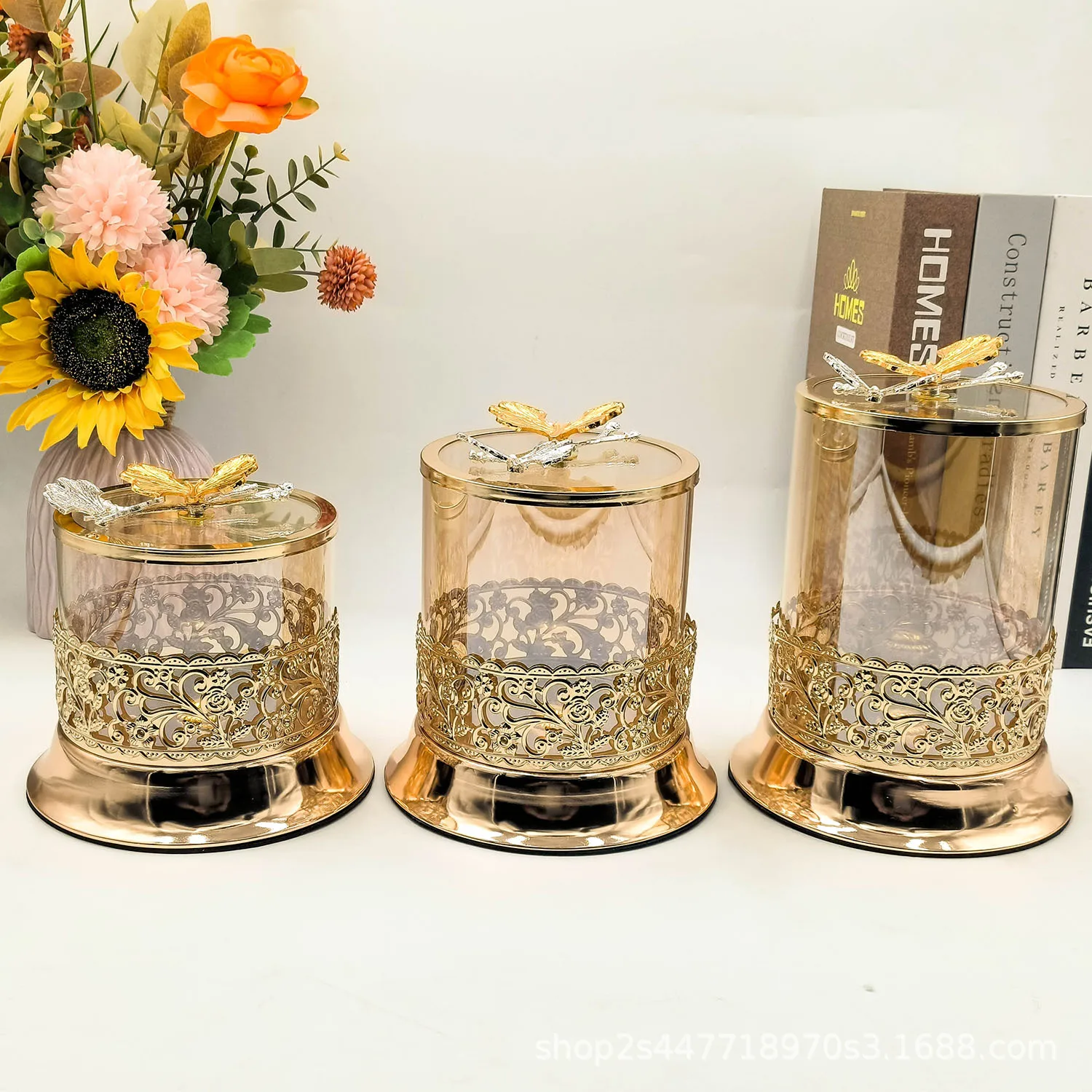 Gold Plated Openwork Butterfly Nut Candy Jar Living Room Ornament Amber Glass Storage Jar Multifunctional Storage Container Gift