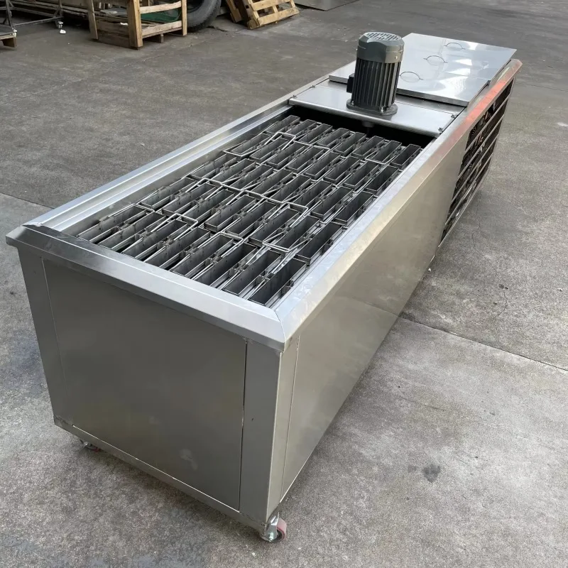 Custom Factory Direct Sales 3 Tons Ice Machine Ice Machine Automatic De-icing Direct Cooling Ice Machine