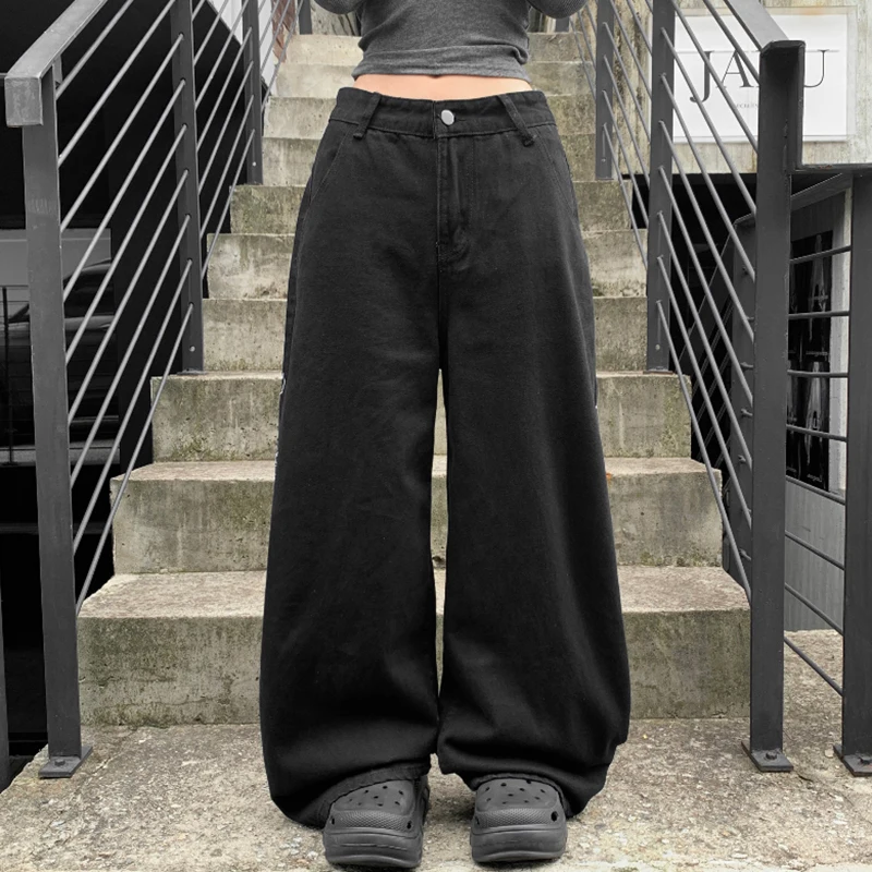 

SUCHCUTE Vintage Basic Rose-embroidered Loose Jeans Women Low-Waisted Denim Pants Y2K Streetwear Baggy Trousers Harajuku Clothes