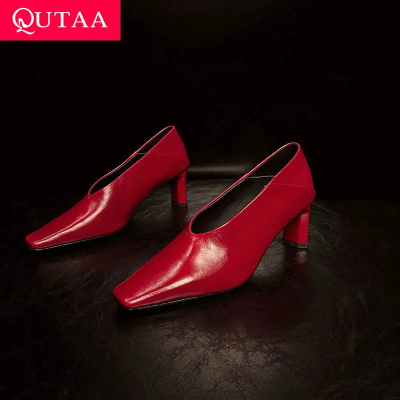 

QUTAA 2025 модные женские туфли-лодочки на высоком каблуке из натуральной кожи, вечерние повседневные модельные женские офисные туфли с круглым носком, размеры 34-40