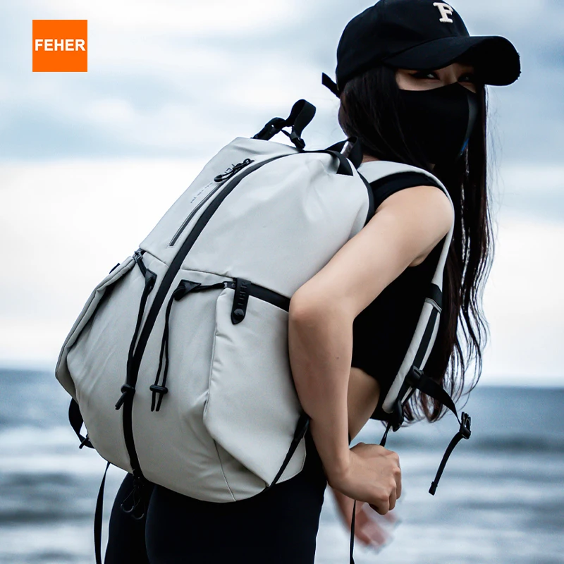 

FEHER Motorbike Helmet Bag Man and Woman Universal 37L Large Capacity Motorcycle Backpack Multi-functional Waterproof Riding Bag