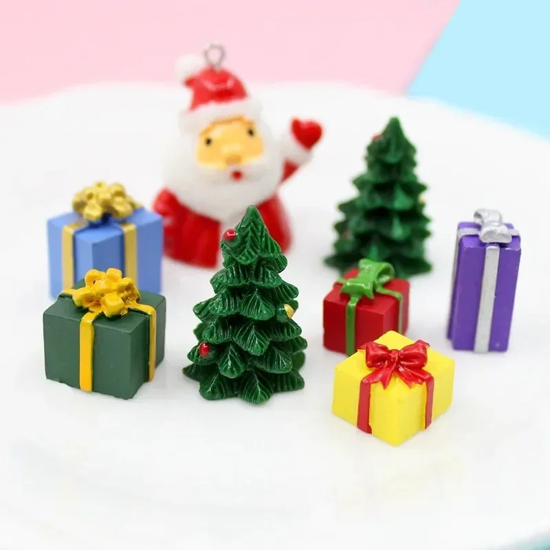 10Pcs Mini Christmas Tree Santa Snowmen Christmas Resin Accessories For Xmas Gifts DIY Crafts Miniature Phone Shell Cake Decor