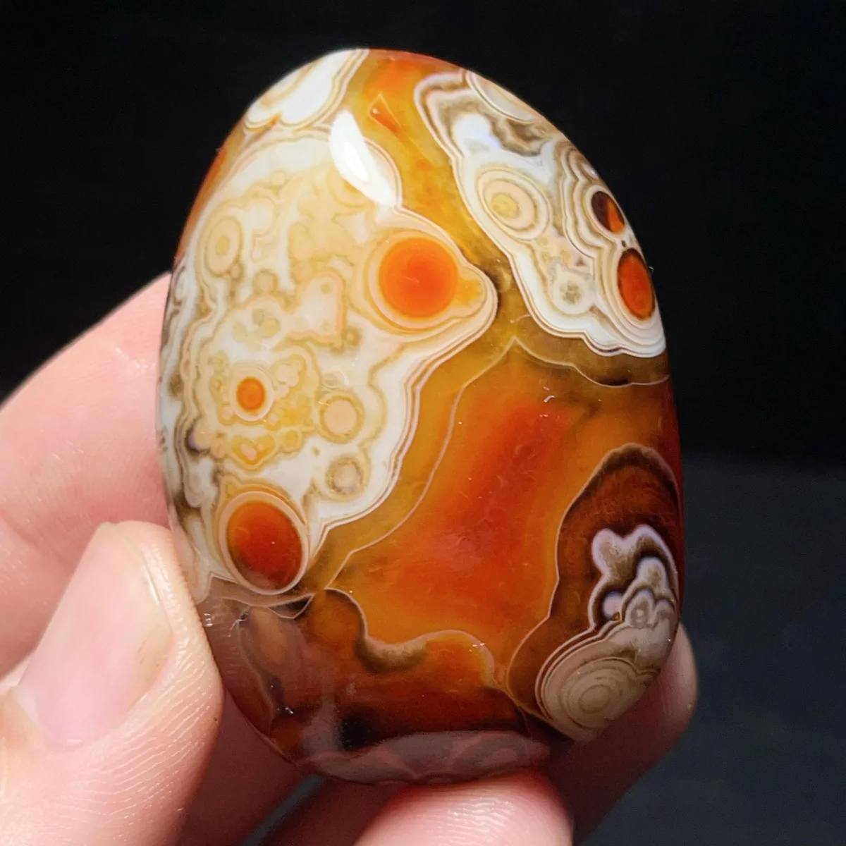 Sunset Tone Banded Agate Worry Stone, Mineral Specimen, Tumbled Polished, Crystal Display, Natural Stone, Table Display