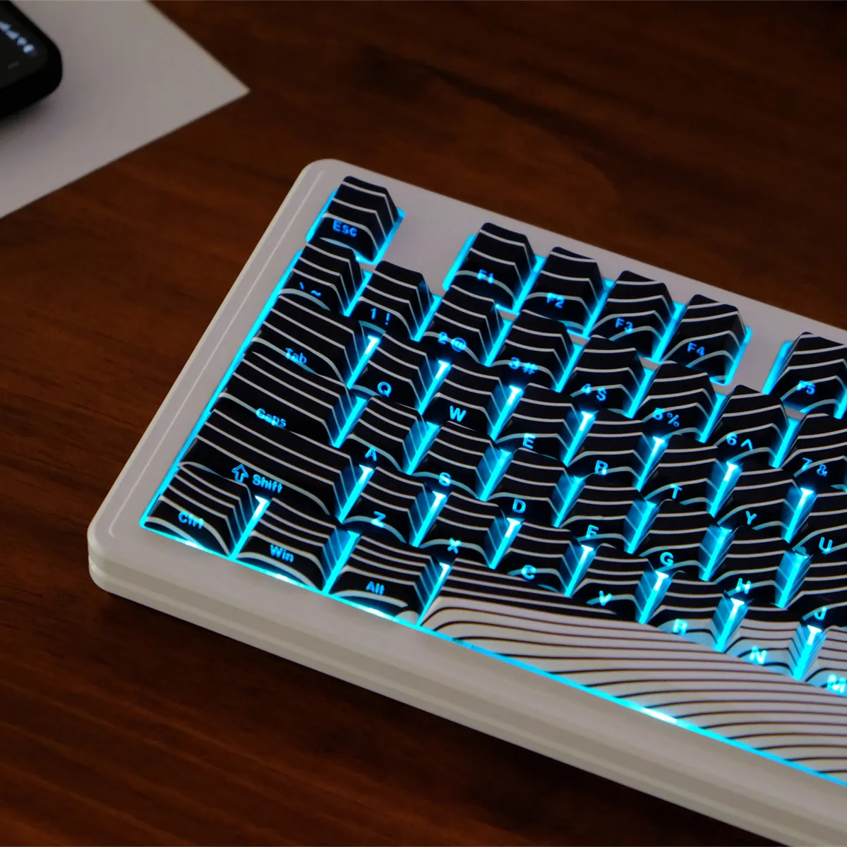 

Black and white side engraved transparent keycap PBT thermal sublimation mechanical keyboard cap wooting keycap wave