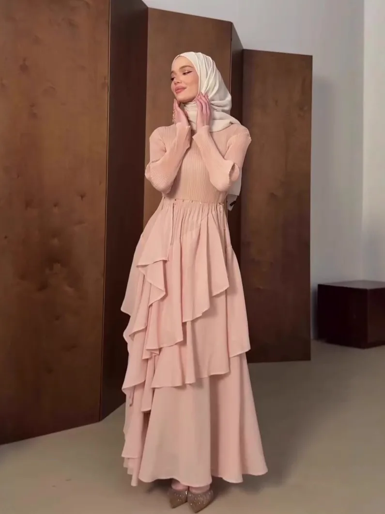 

Soft, elegant long-sleeved maxi dress, flowing and comfortable dress