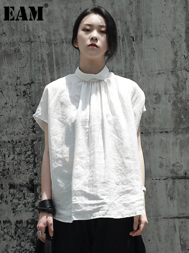 [EAM] Women White Linen Back Button Big Size Blouse New Satnd Collar Short Sleeve Loose Shirt Fashion Spring Summer 2024 JQ934