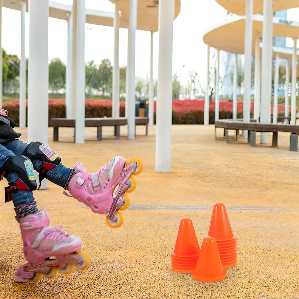 

30Pcs Roller Skating Marker Cones Bright Plastic Sports Training Cones for Agility Drills Soccer Basketball Small Obstacle