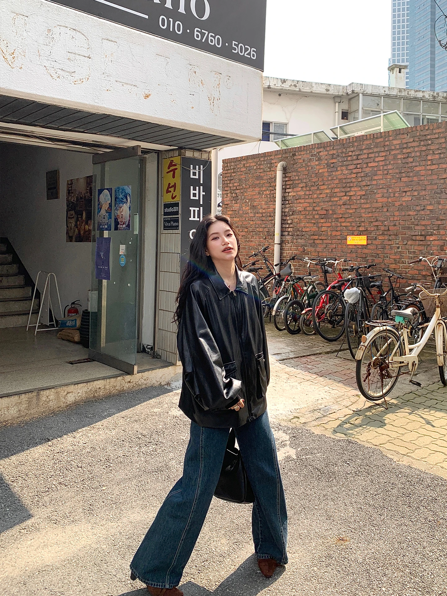 DaqianwithU ブラック ウエストシンチング クローク レザー ジャケット レディース 秋冬 クール スタイリッシュ ジャケット トップ PU レザー 長袖