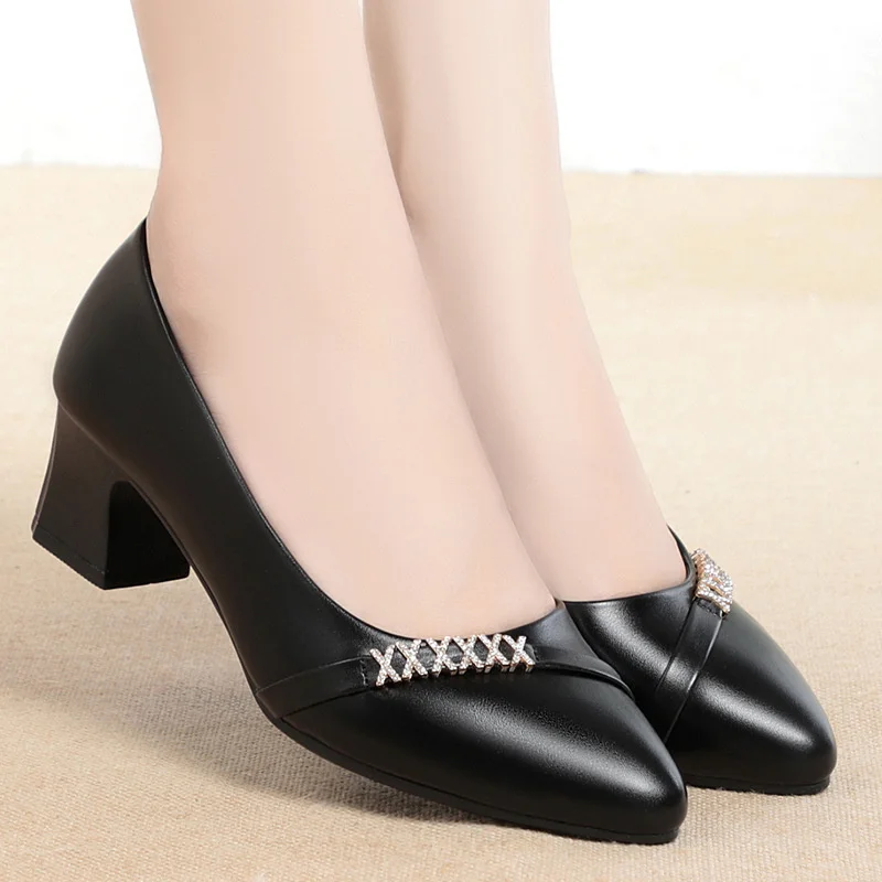 Spring Female Fashion Shallow Mouth Soft bottom Sweet Square Heel Pumps Solid Black Office Soft Leather Shoes