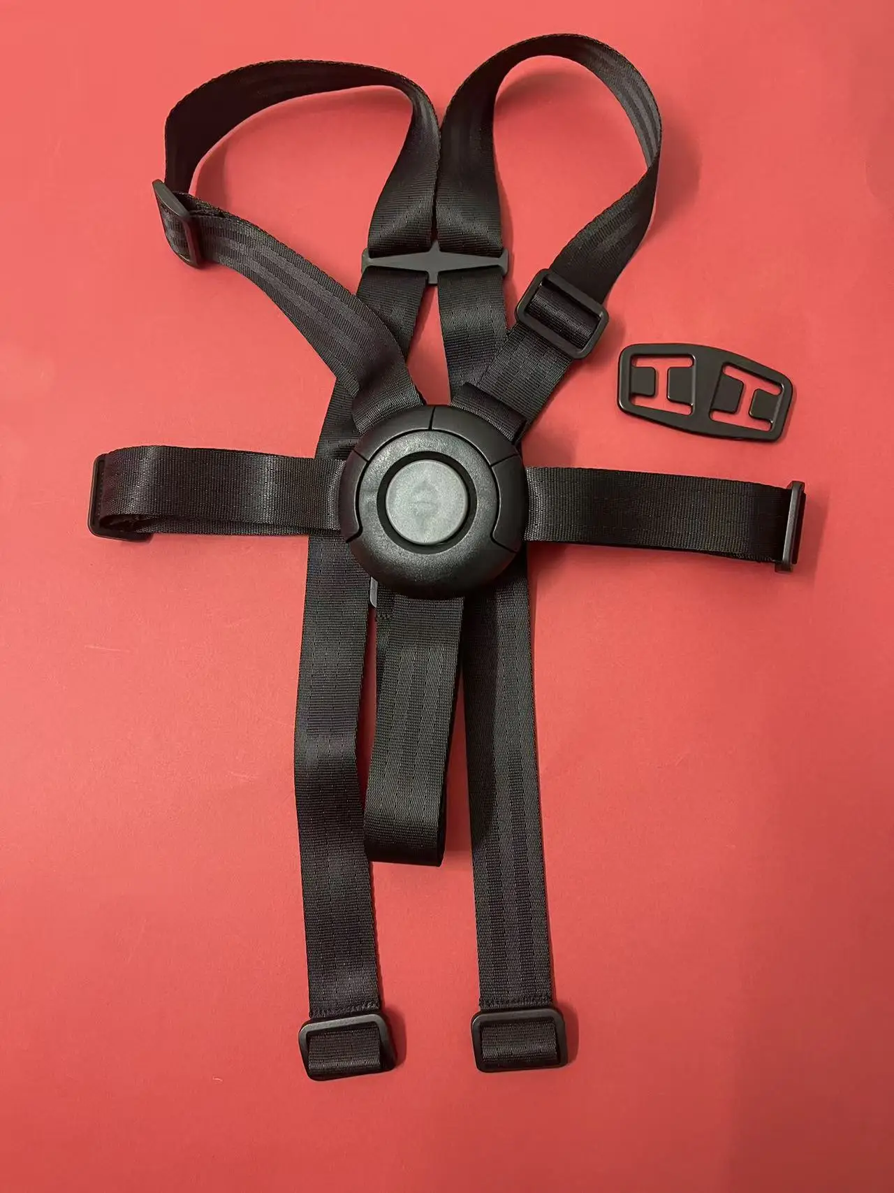 tripp trapp 5 puntos, arnés de seguridad, modelo B. Cómo colocar el arnés Tripp Trapp, arnés para bebés, arnés para niños, cinturón de seguridad para niños.