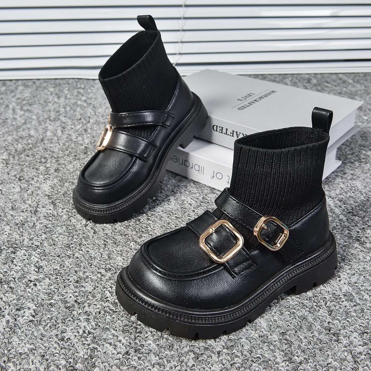 

Girl's Sock Boots Round Toe Buckle Design Slip-on Chic Kid's Flat Shoe Two Colors Round Toe Pu Leather Comfy Children Shoe 7-12Y