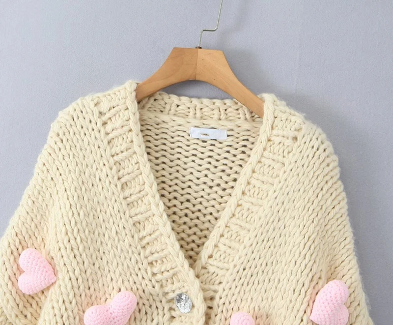 Maxdutti Handmade Pink Heart  Crochet Flower Knitted Cardigan Jacket Women Fashion Blogger Vintage Winter Coat