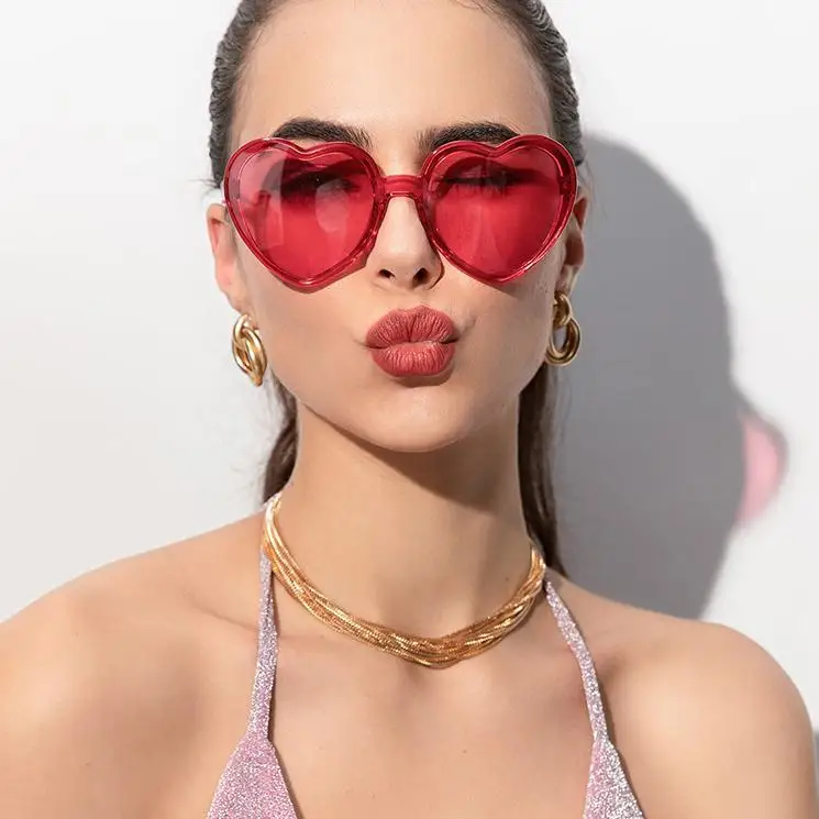 Trendy Party Glasses Cosplay UV400 Protection Heart Sunglasses for Women Clout Goggle Heart-Shaped Sunglasses