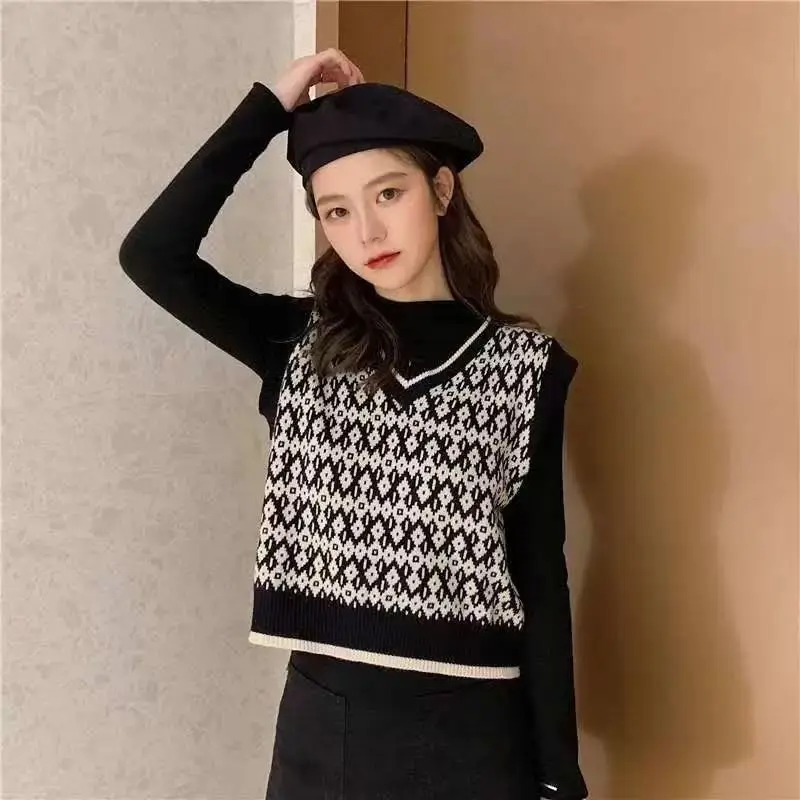 Explosive Vest Women's Forest Series Knitted Sweater Sleeveless V-neck Western-style Versatile Loose Casual Vest