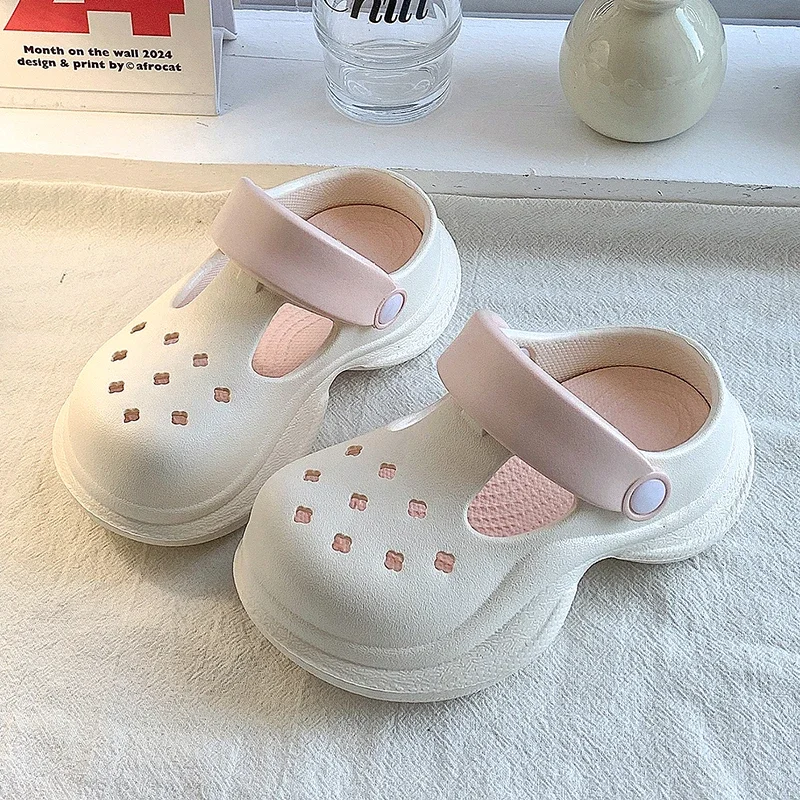 

Children Casual Slippers for Girls 2025 Summer New Fashion Korean Style Soft Bottom Anti-slippery Versatile Cut-outs Simple Shoe