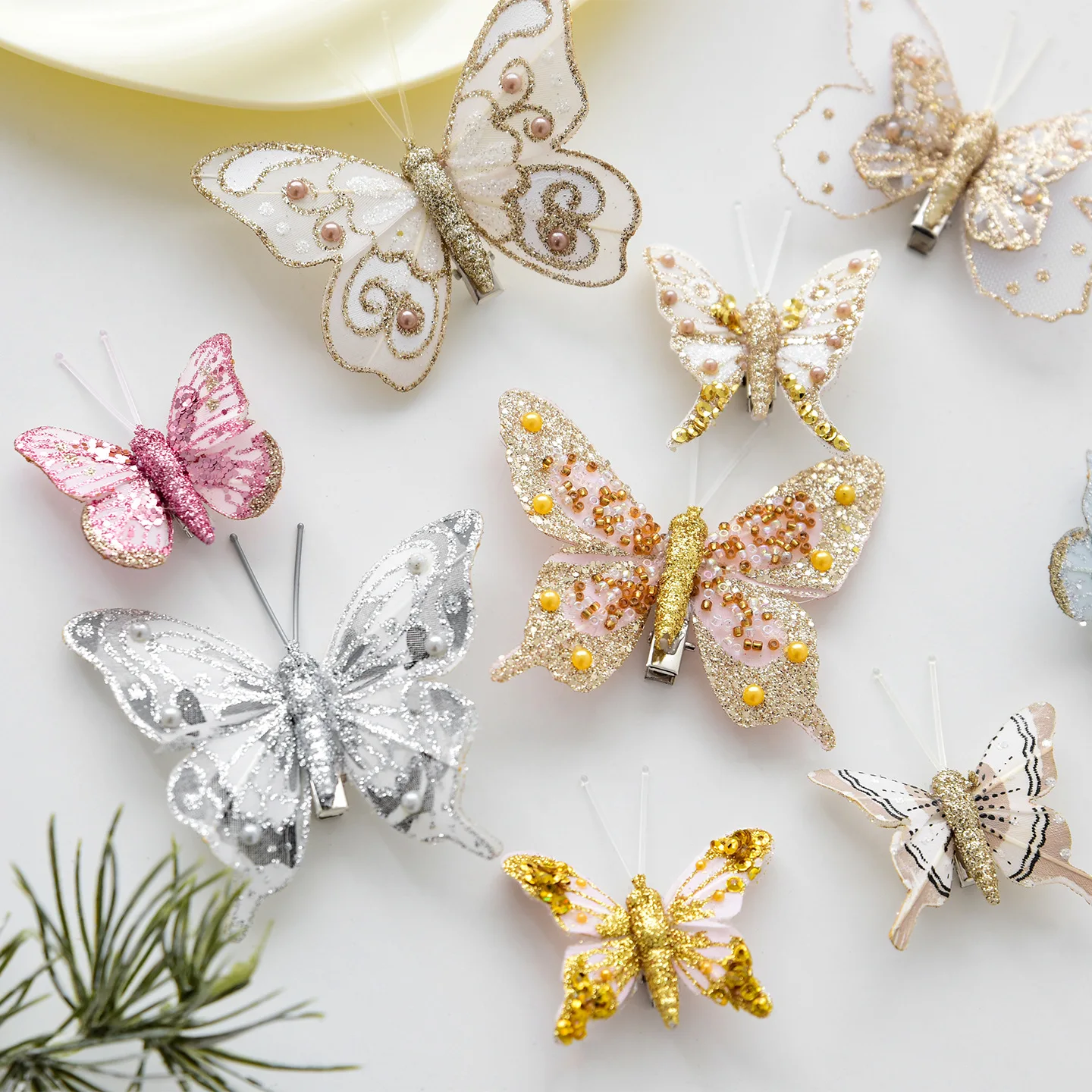 

10Pcs Christmas Decoration Hollow Out Glitter Butterfly Decoration Christmas Tree Hanging Christmas Window Decorations