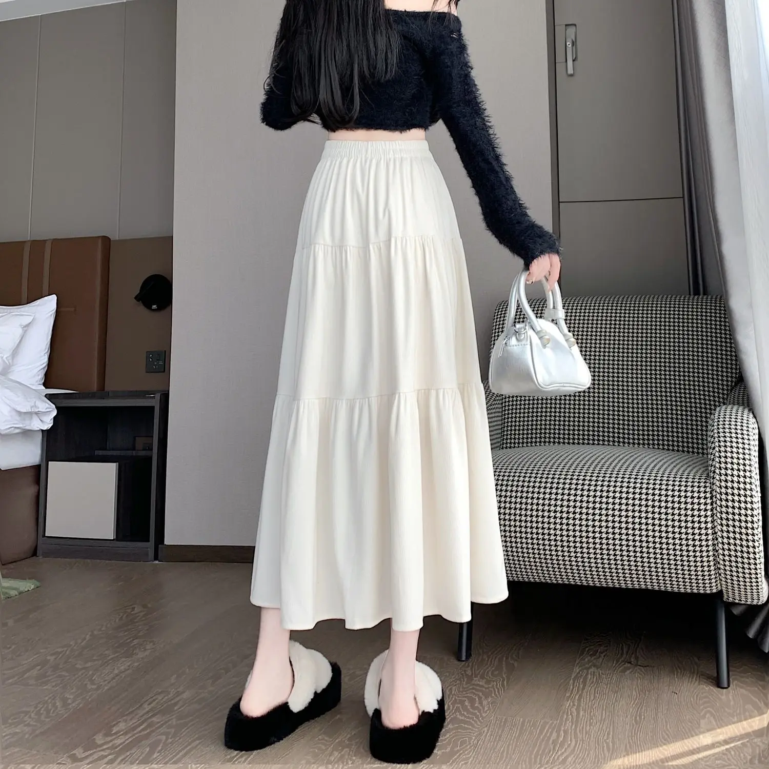 Corduroy Cake Skirt for Women with High Waist and Slim Figure A-line Midi Skirt Covering Hips Large Swing Medium Length Skirt