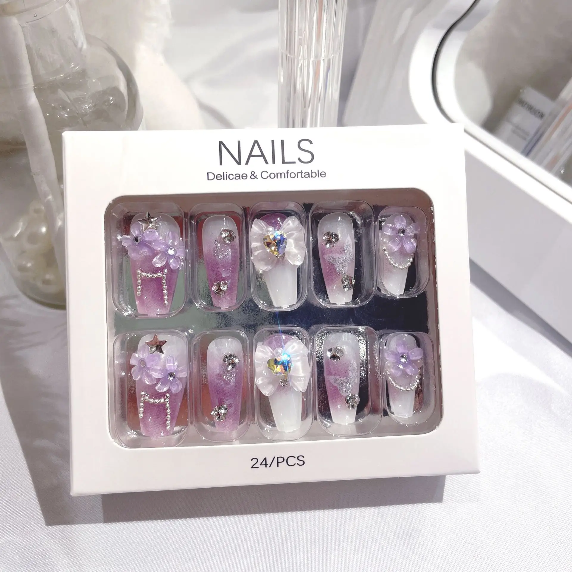 24 Stks/doos Paarse Gradiënt Bloei Nep Nagels Lange Kist Kawaii Glitter Diamant Pers Op Nagel Tips Met Ab Kristallen Boog Paarse Tips