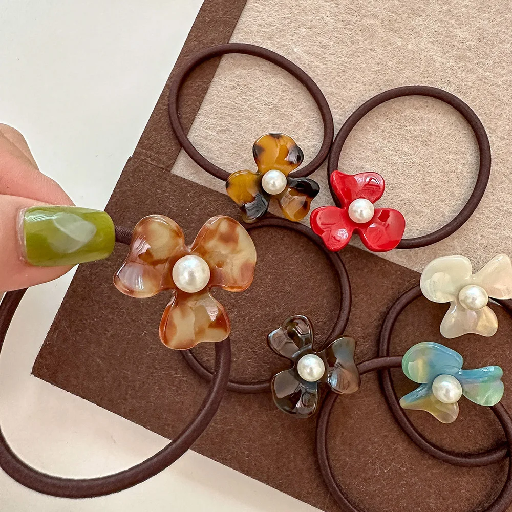 ربطة شعر أنيقة على شكل زهرة خلات ممتازة من أجل ذيل حصان منخفض عنابي