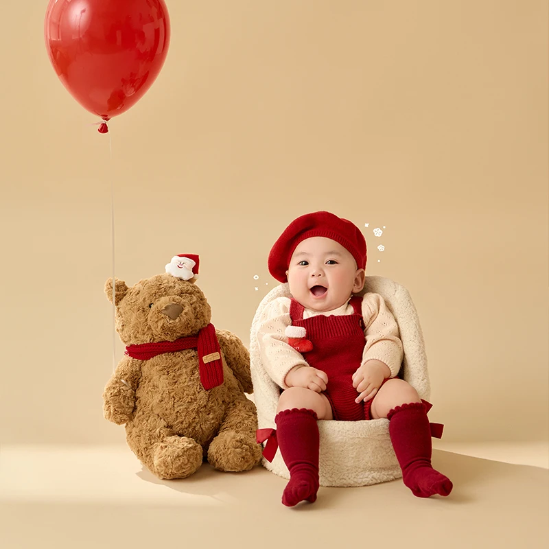 100 Days Baby Clothing For Photo Christmas Themed Props Suit Knitted Beret Overalls Socks Set Cute Bear Doll Shoot Decoration