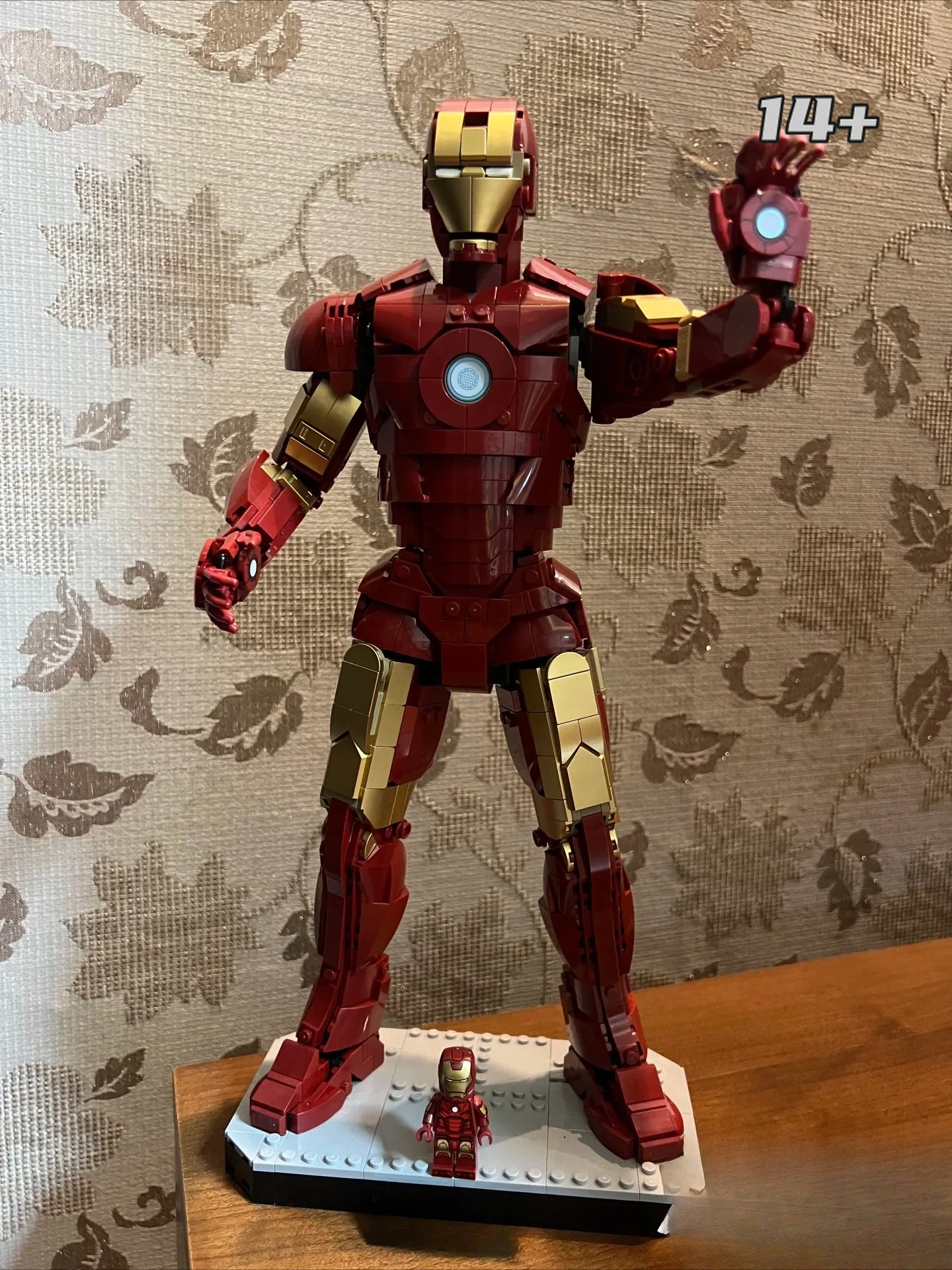 

Конструктор Disney Innovative Collector Edition 76344 Iron Man Mark 3: Коллекционное издание, уникальный дизайн для вечеринок