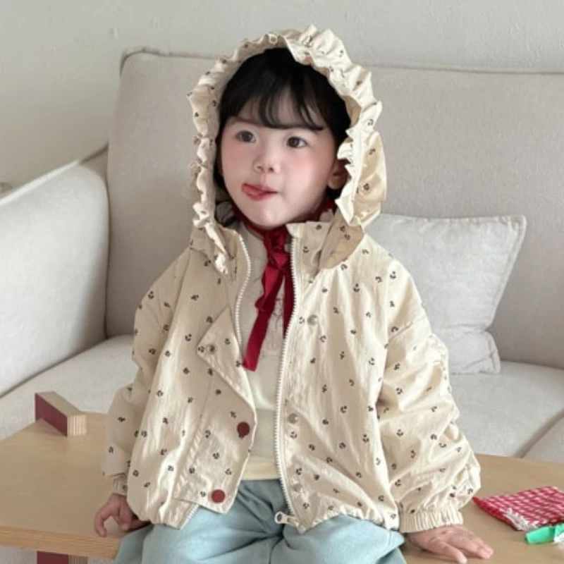 

Girls' Outerwear Spring and Autumn New Korean Cherry Baby Spring Clothing Female Baby Windbreaker Outerwear