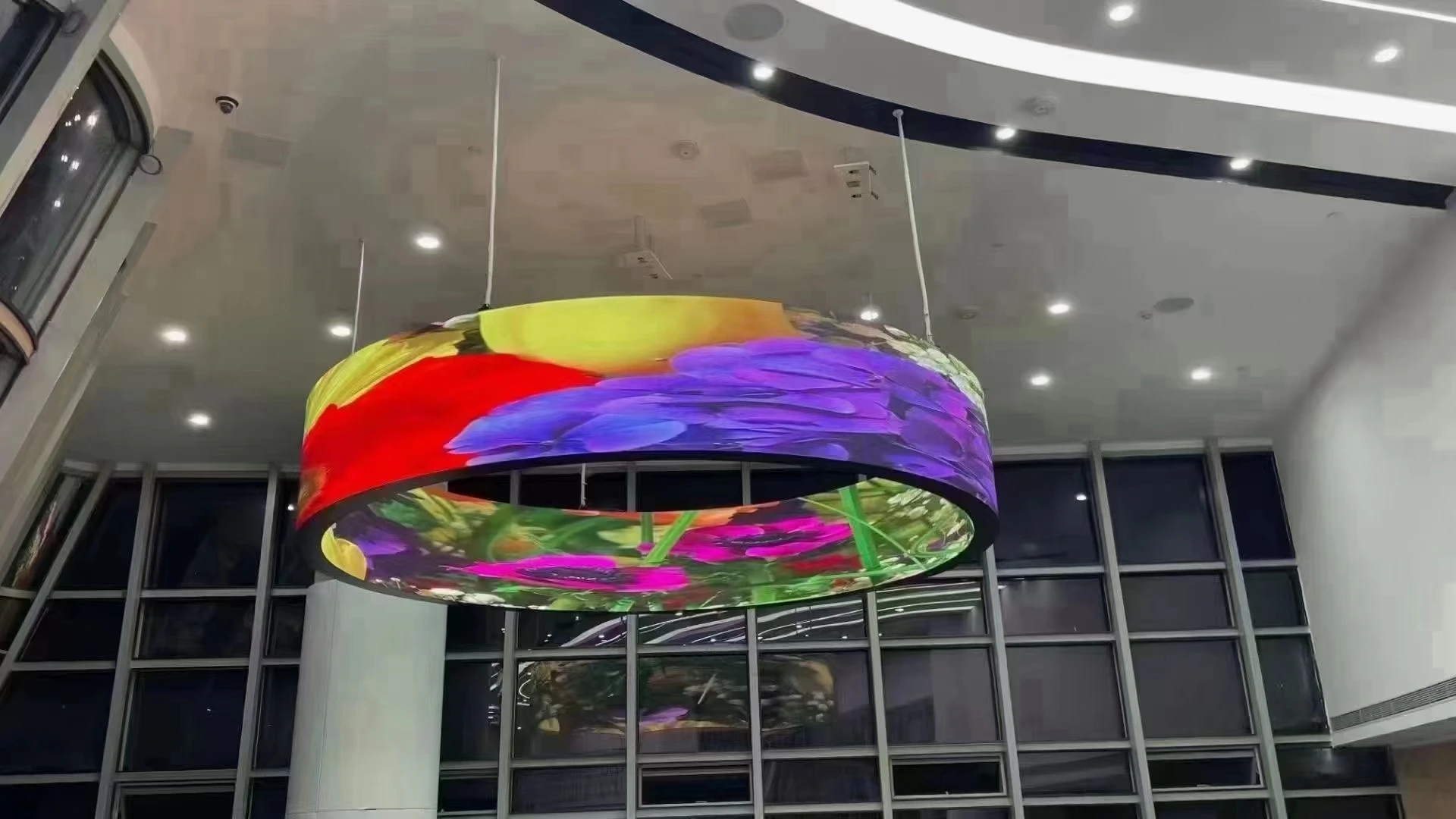Hot-selling Digital Flexible P1.53 LED Module Bendable/Foldable LED Advertising Screen for Curved Display Walls 550CD/m - view 6