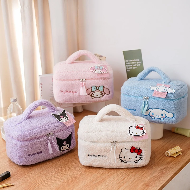 

Sanrio Kawaii Cosmetic Bag Portable Travel Makeup Organizer Cartoon Embroidered Clutch Bag Women's Toiletry bag