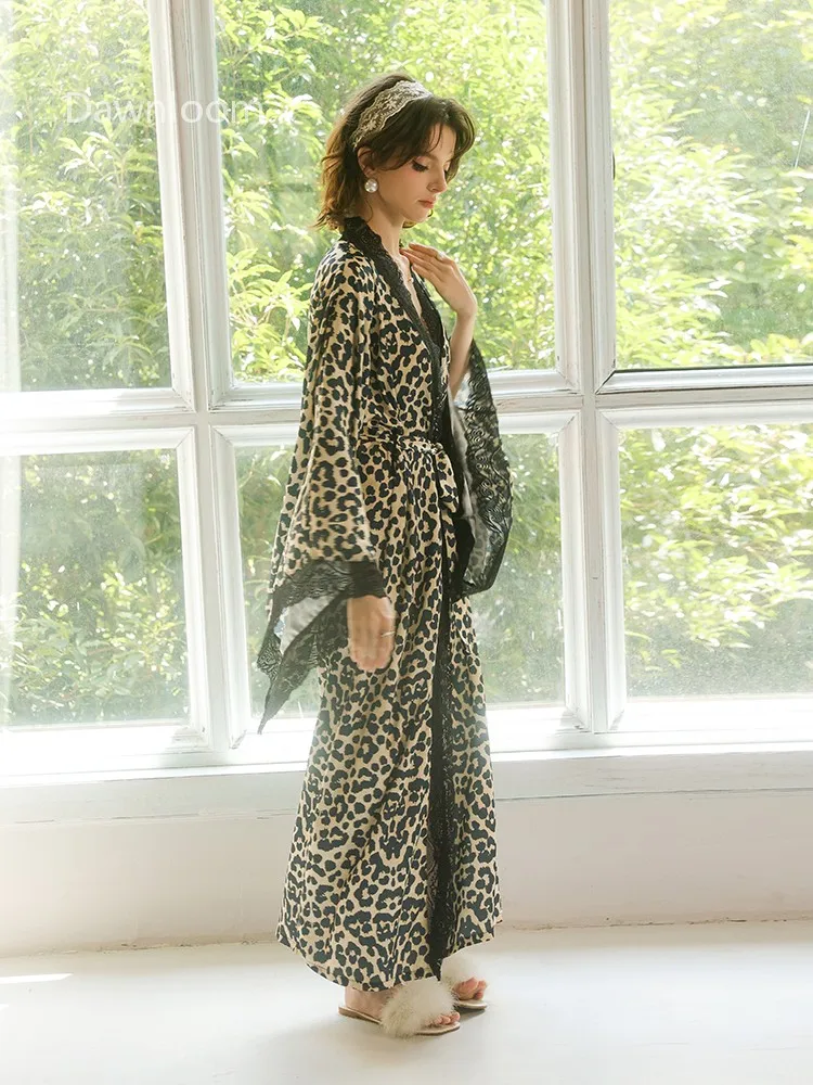 

Сексуальная кружевная ночная рубашка с леопардовым принтом и длинными рукавами для женщин - домашний халат с расклешенными рукавами в стиле ретро