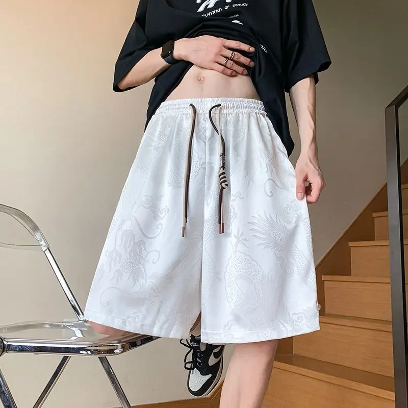 Pantalones cortos de estilo chino con diseño de dragón de seda helada para hombre, pantalones cortos deportivos holgados de alta gama, informales, de cinco puntos, para verano