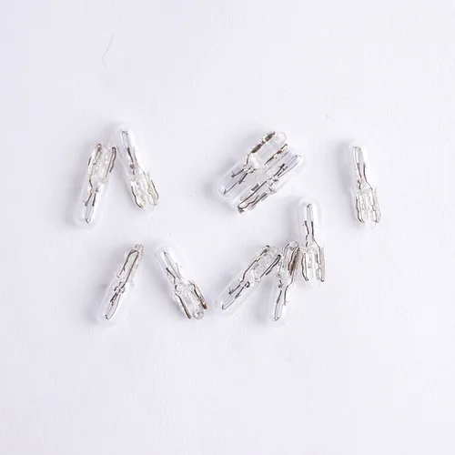 Imagen 2 del producto 20 piezas blanco W2W T5 24V 12V 1,2 w lámpara halógena para coche luces de instrumentos bombilla para tablero luz Interior de coche estilo de coche