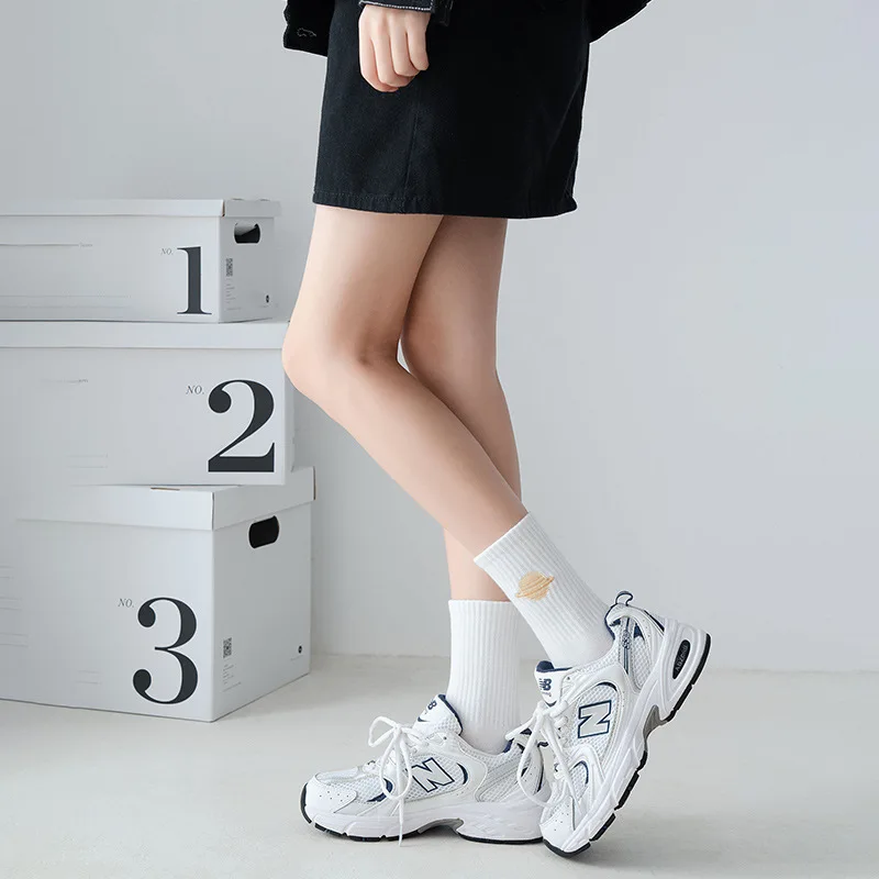 2022 nuovi calzini casual da donna autunno inverno tubo centrale calzini di cotone lettera stampa moda calzini kawaii harajuku calcetines mujer