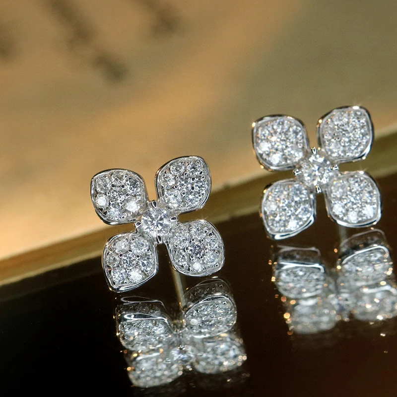 KUGG 100% 18K أقراط الذهب الأبيض النساء 0.60 قيراط الماس الطبيعي الحقيقي وأقراط فاخرة أنيقة تصميم عالية مجوهرات الحفلات