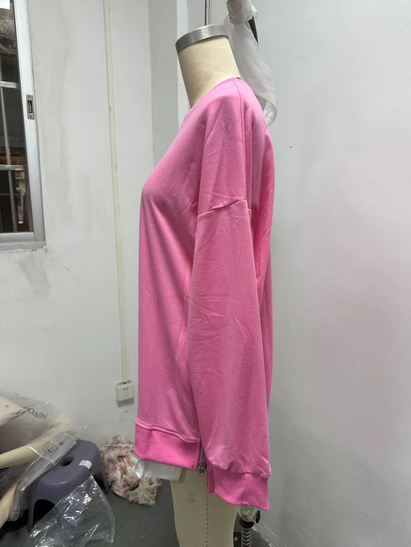 Style Pullover Hoodie Regular Fit Commute Style with Round Neck Asymmetrical No Hood Standard Length Single Women Sweatshirt