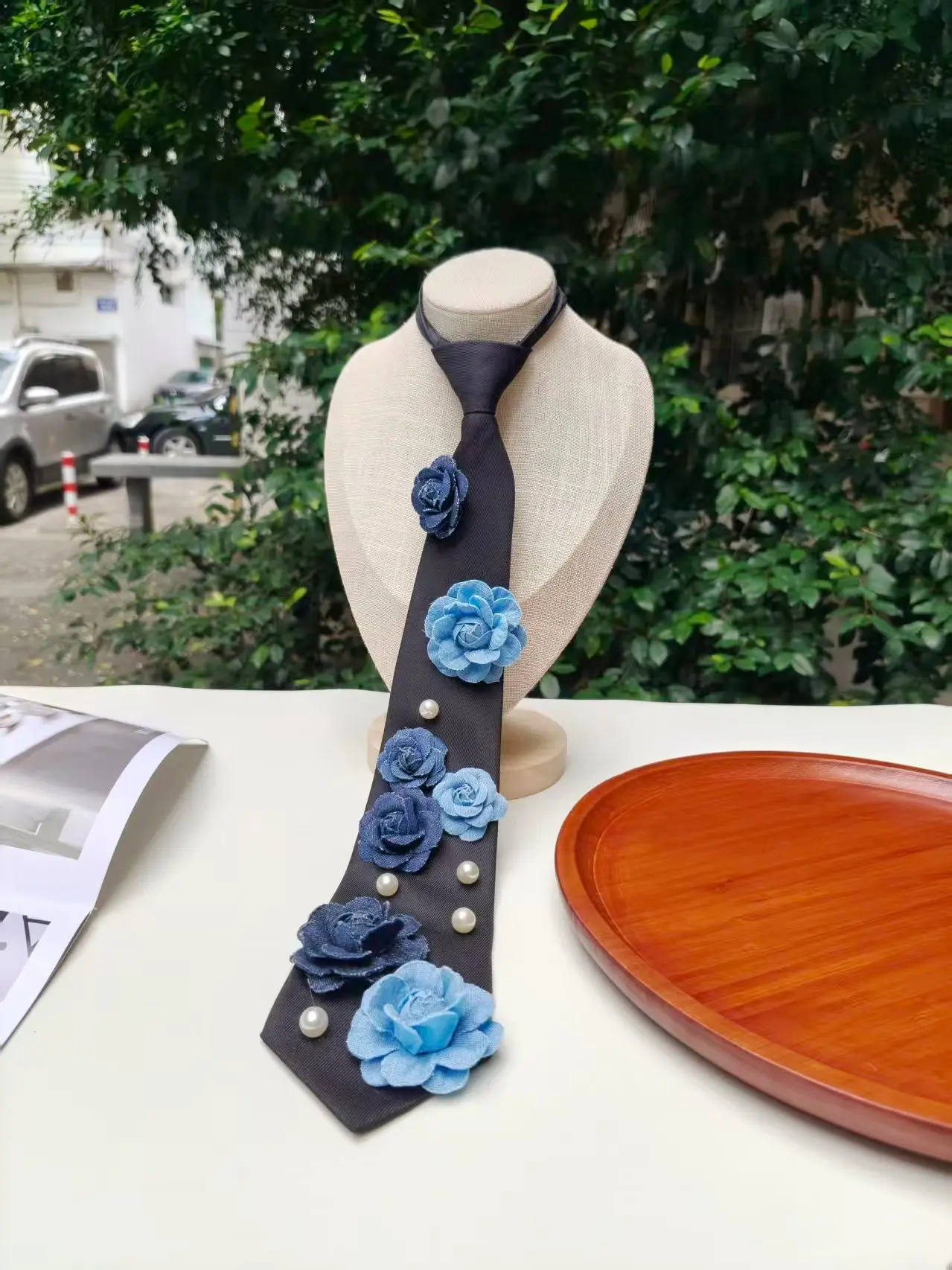 Floral Pearl Tie-Free Accessories for French-Style Denim Rose Shirts, Ins-Style (Suitable for Events Like World Cup, Music Festivals, Independence Day, Etc.)